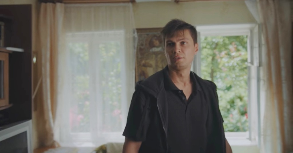 -4 (2021)