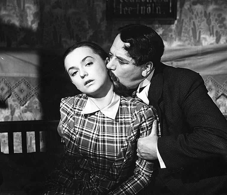  (1956)