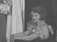 . ( )      (1933)
