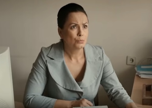  (2019)