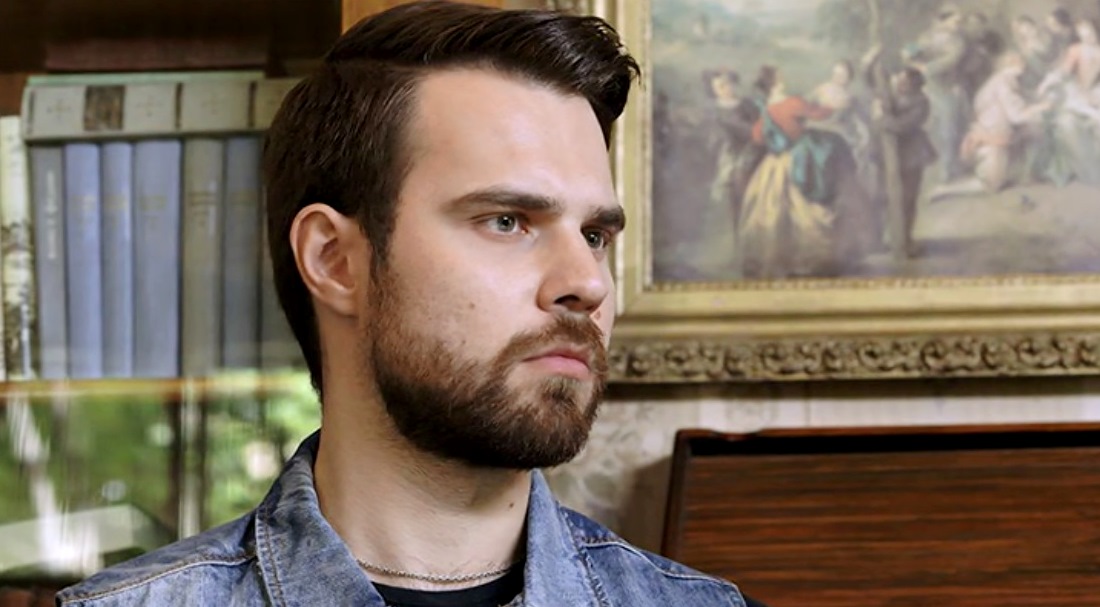  (2017)