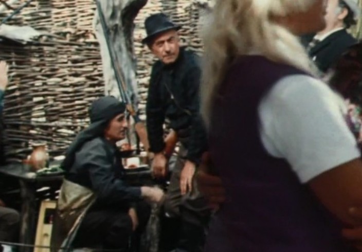  ׸  (1975)