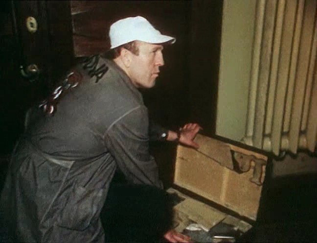   - "   ()" (1986)