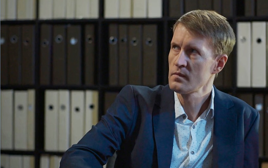   (2019)