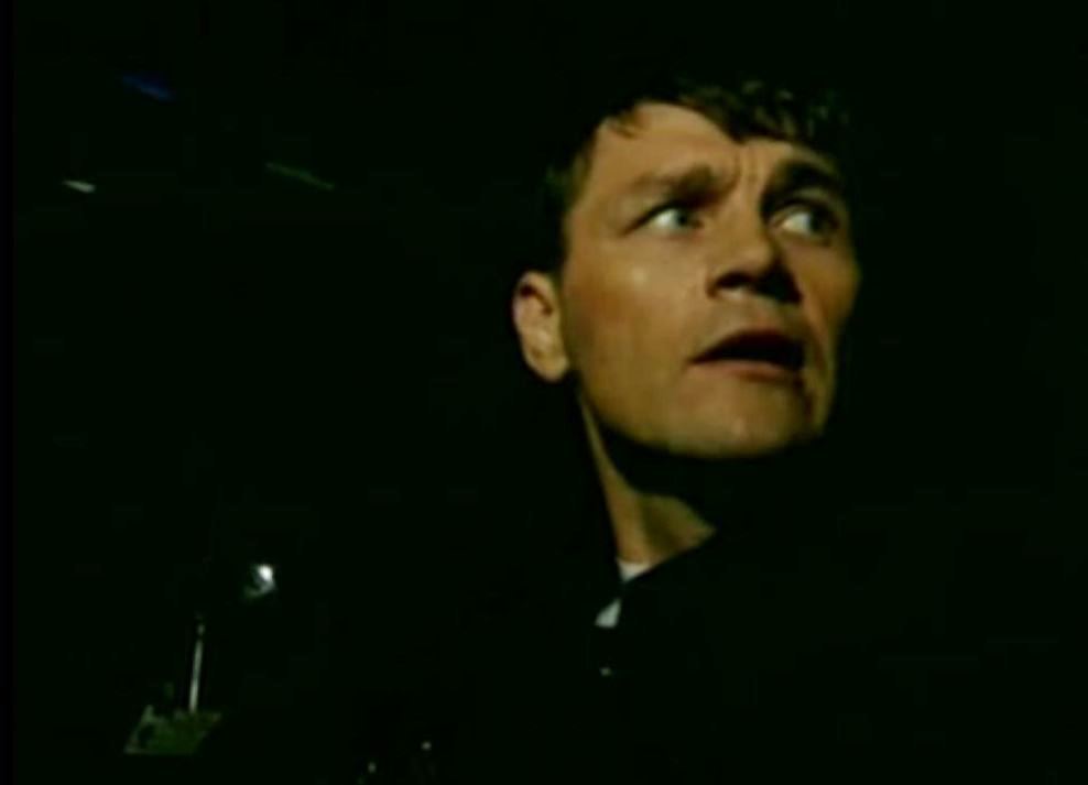 .    (2001)