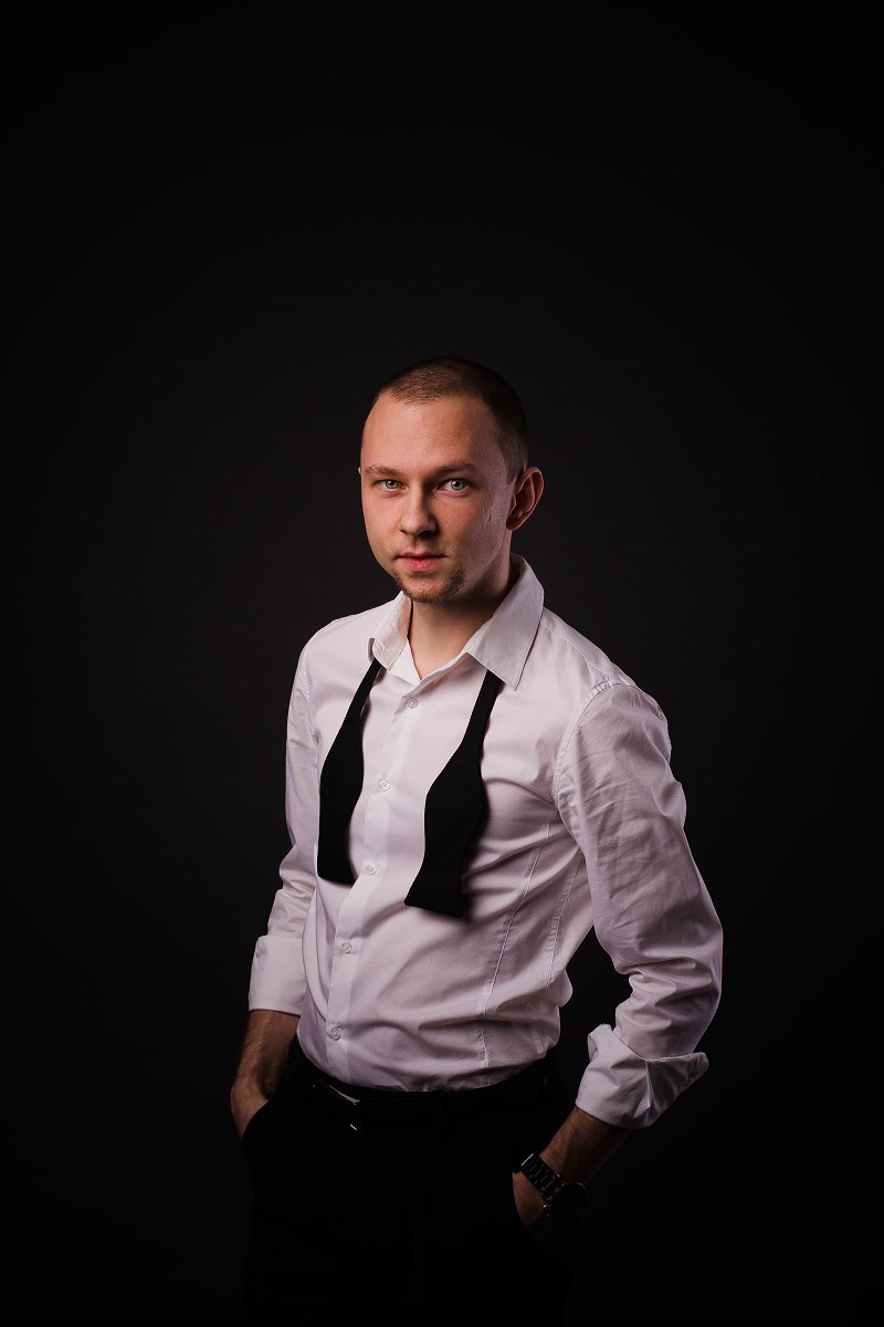 Александр Сидельников вратарь