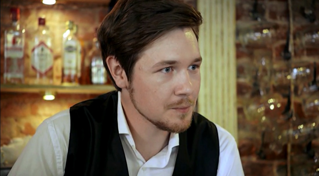  (2017)