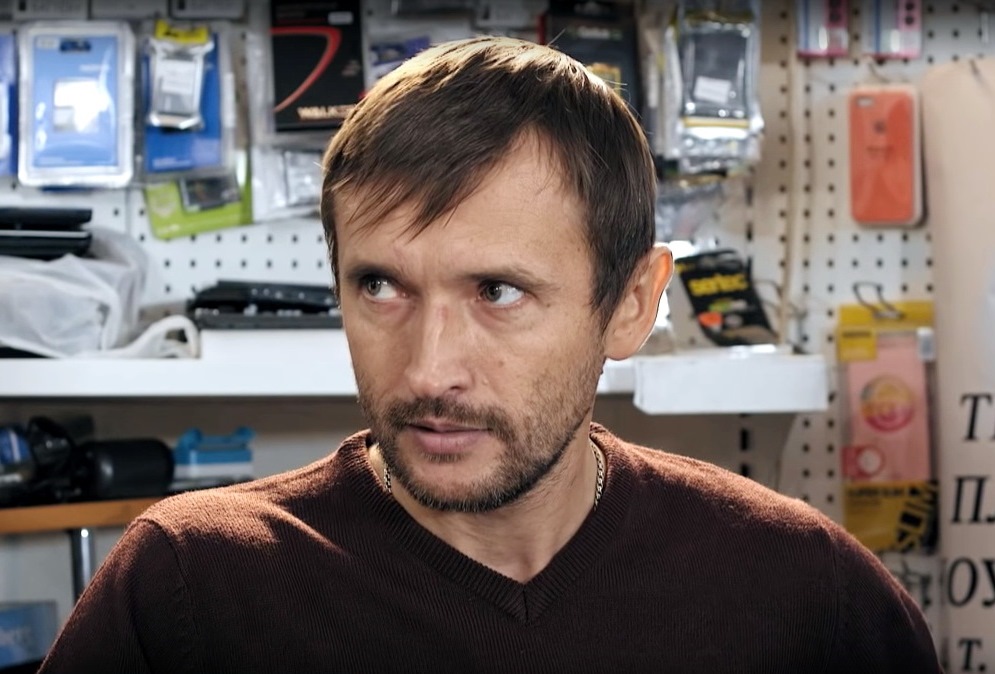   - "ϸ-5" (2019)