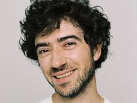 Илья Кожухарь 
фотографии