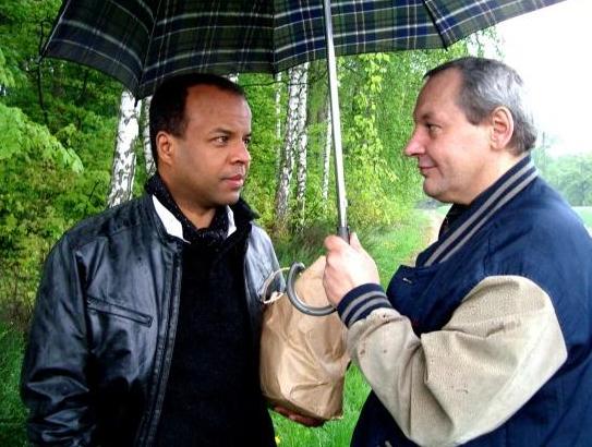   (2004)