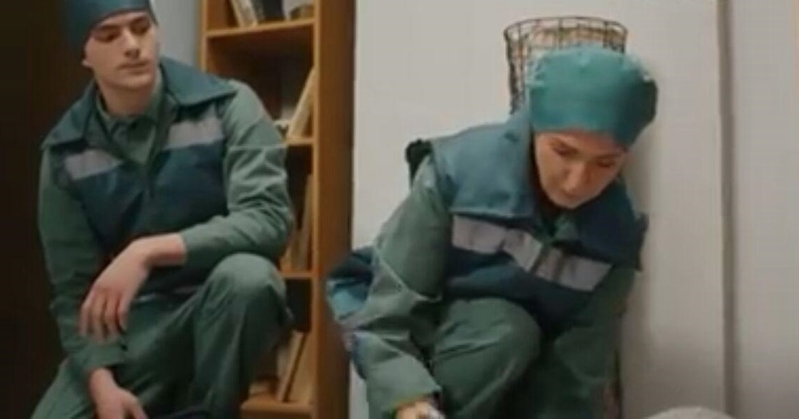  (2019)
