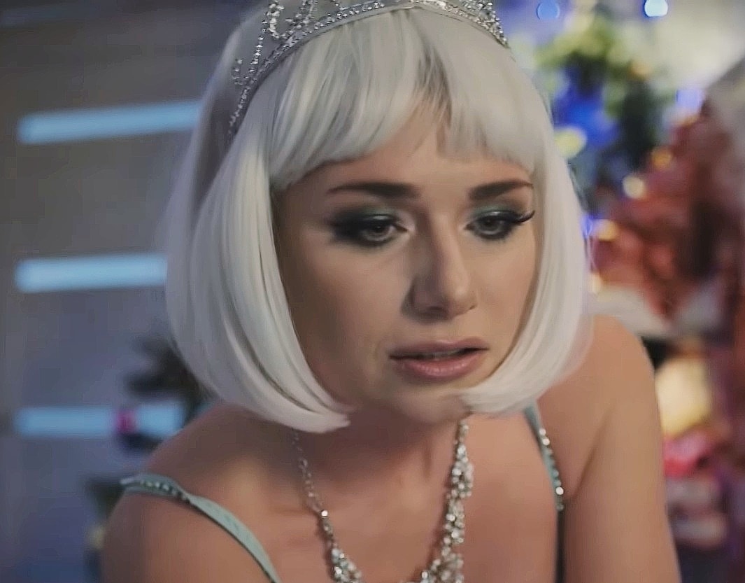-4 (2021)