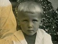 Стасик Хитров. Фото из личного архива Ворониной Натальи Александровны (г.Новокузнецк).
