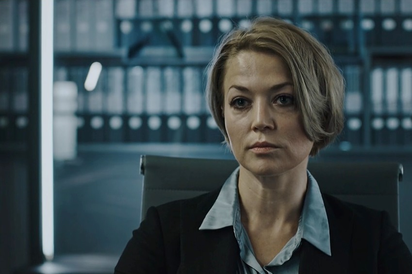  - - "-4" (2019)
