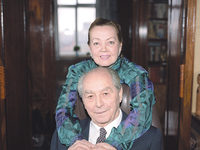   (IV)