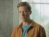 "-2" (2022)