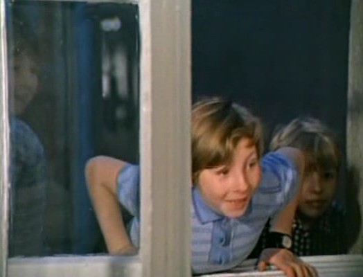  (1975)