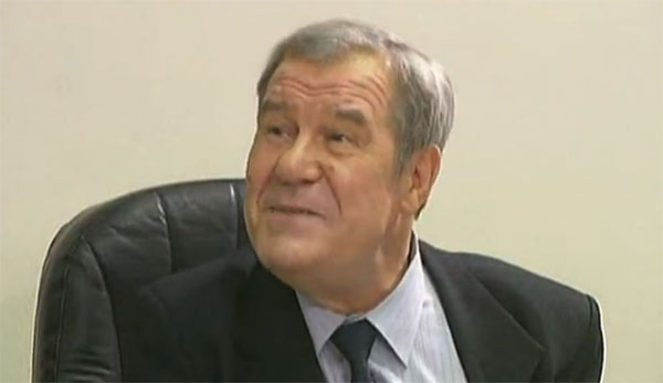  (2004)