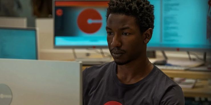  81 (2021)