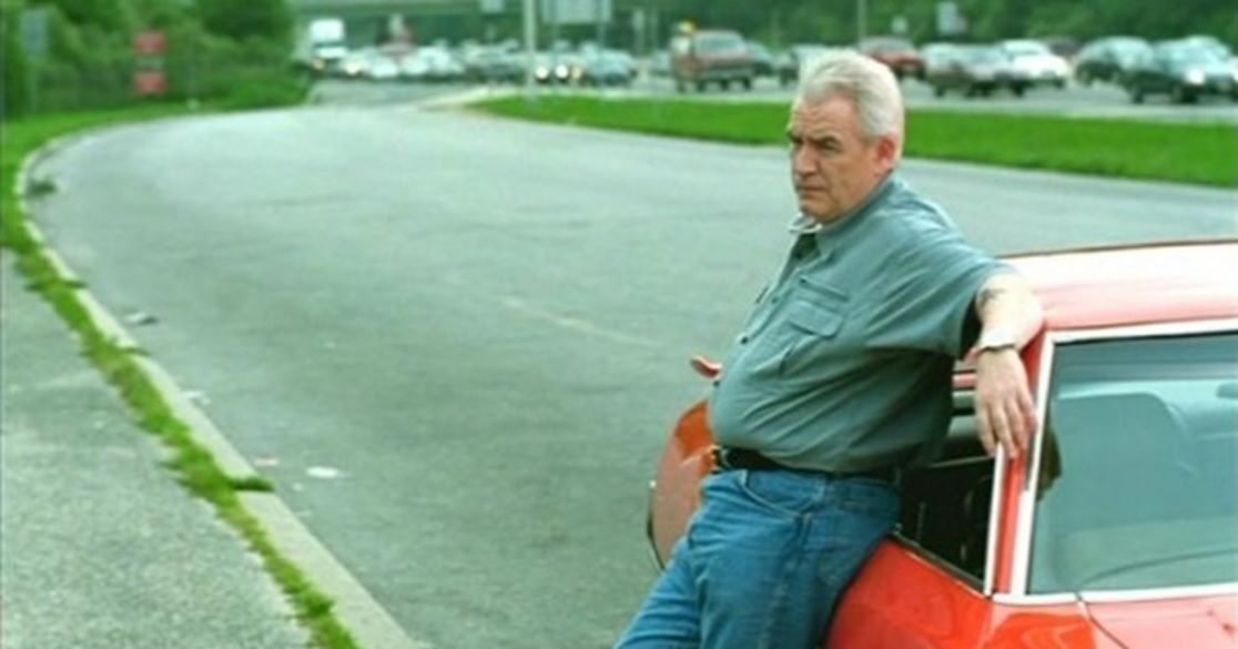  (2001)