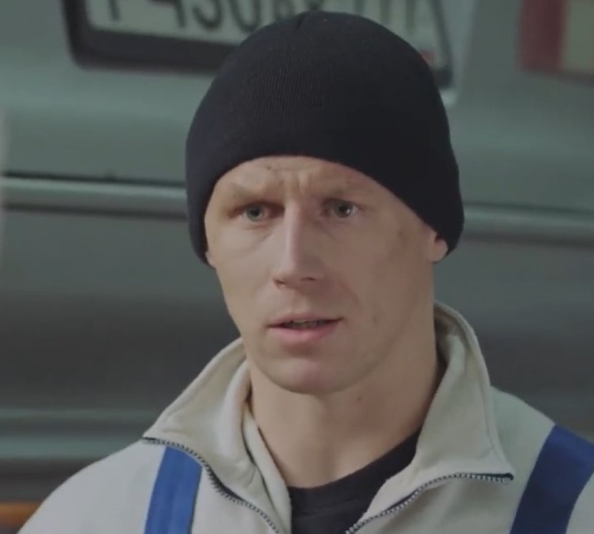 -4 (2021)