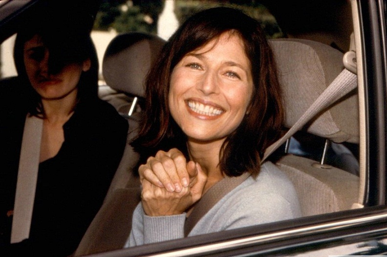    (2001)