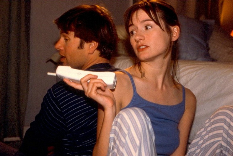    (2001)