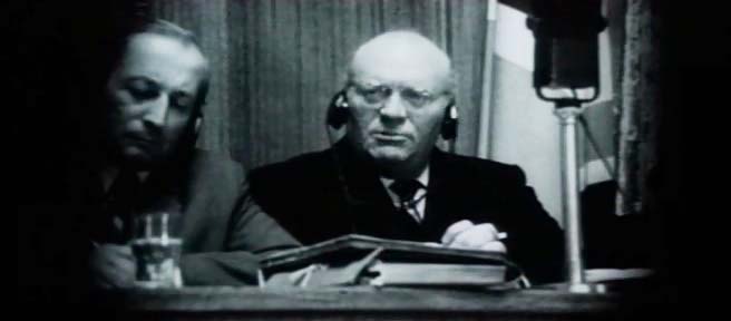      (1976)