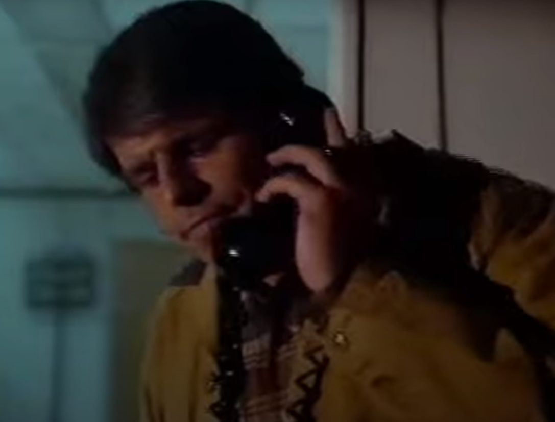   (1977)