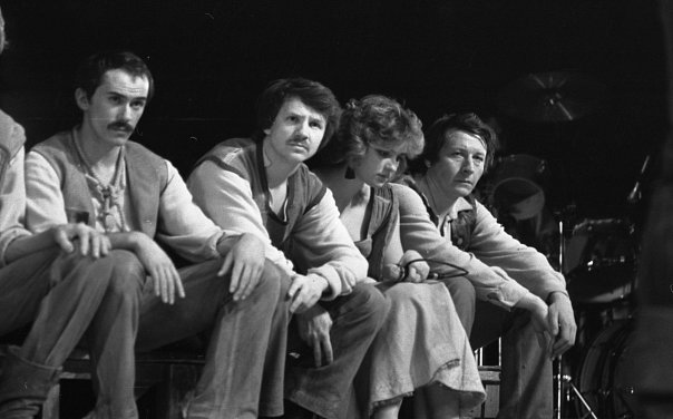   - "  ",    19  21  1987