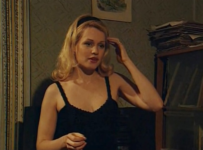   - "  (1 )" (2000)