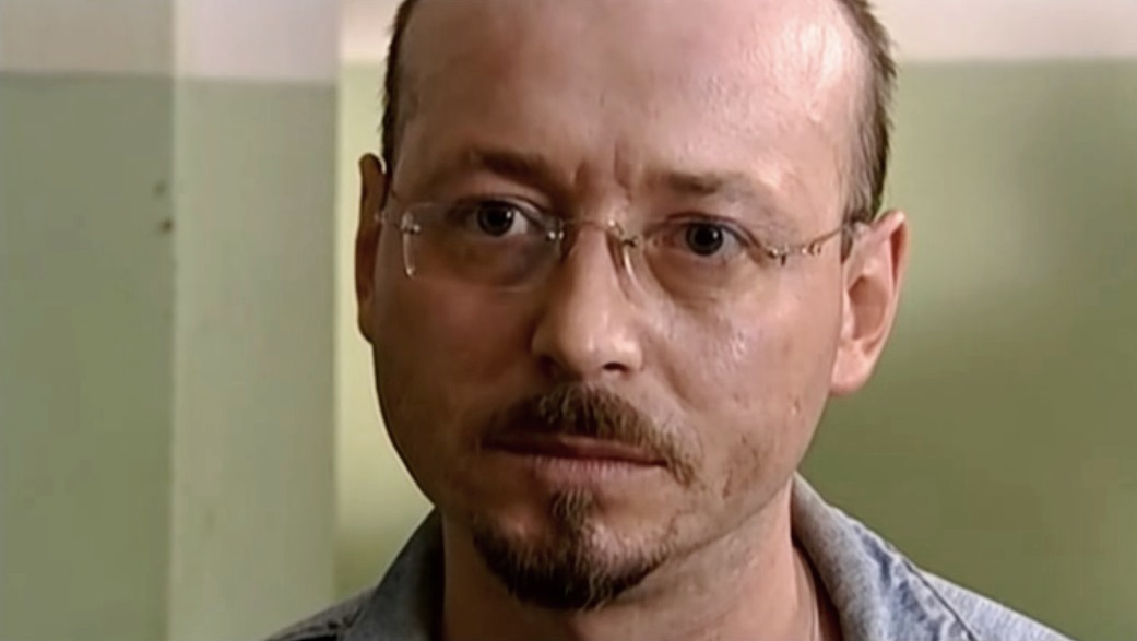  (2004)