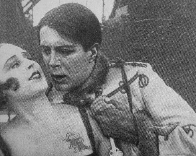    (1924)