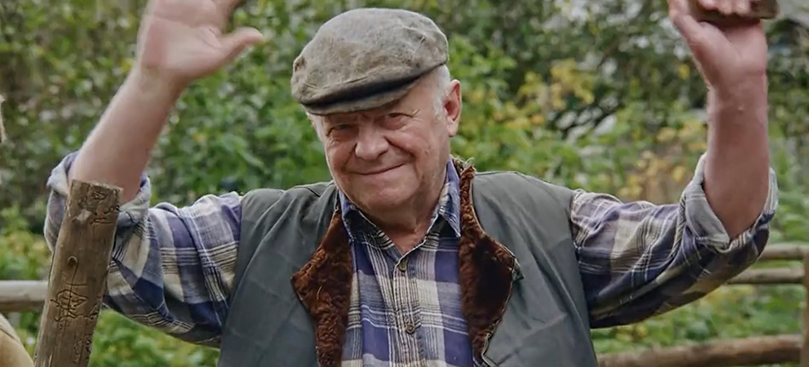  (2019)