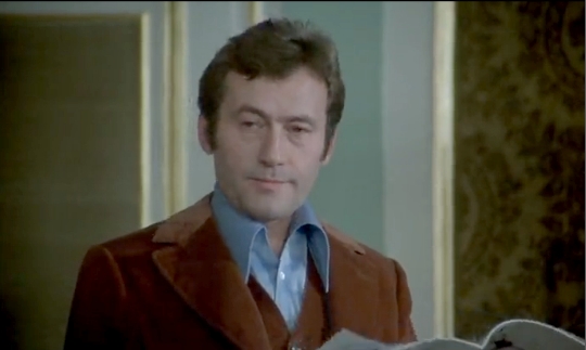   (1977)