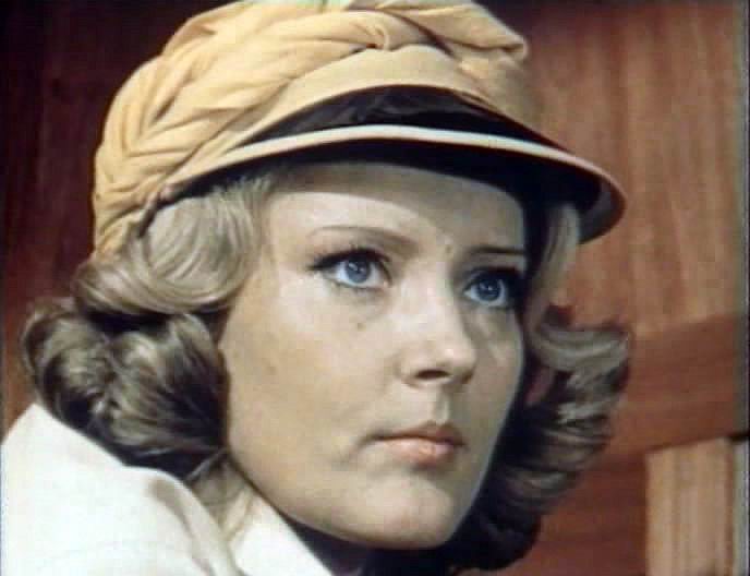    (1976)