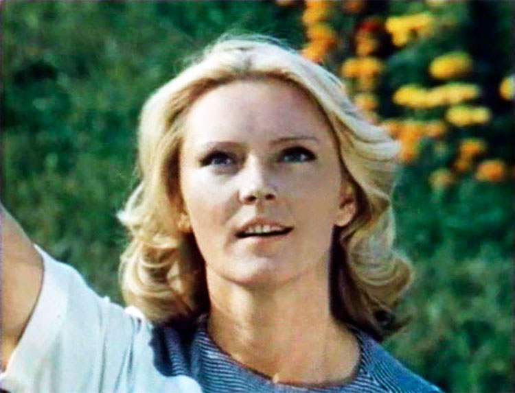    (1976)