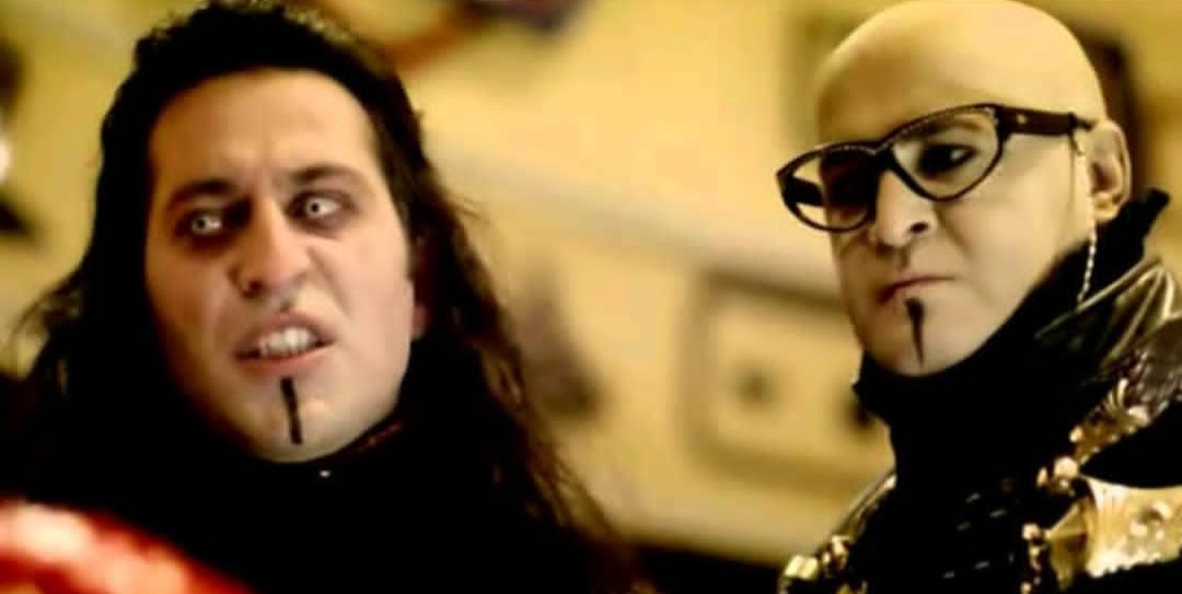   - " :  X" (2004)