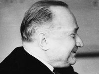         (1967 )