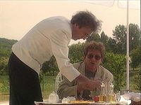 "    :  " (2001)