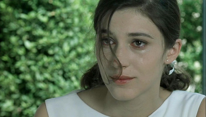  (1999)
