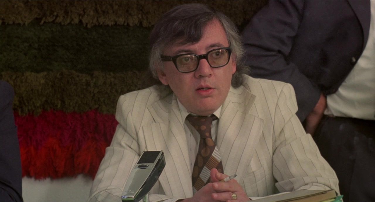     (1976)