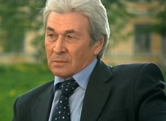 Владимир Артемов гимнаст