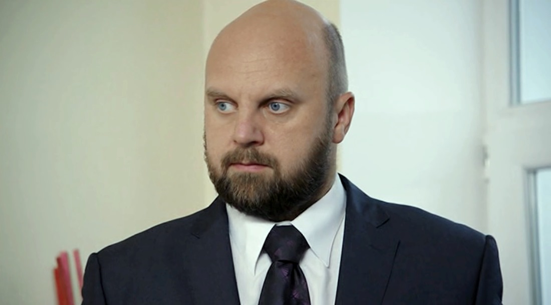  (2017)