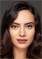   (Ayça Kuru) 