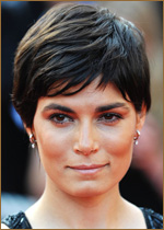   (Valeria Solarino) 
