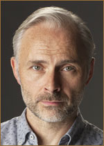   (Mark Bonnar) 