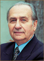   (Tadeusz Hanusek) 