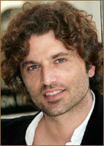   (Guido Caprino) 