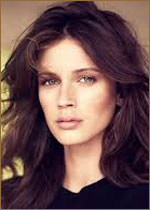  (Marine Vacth) 